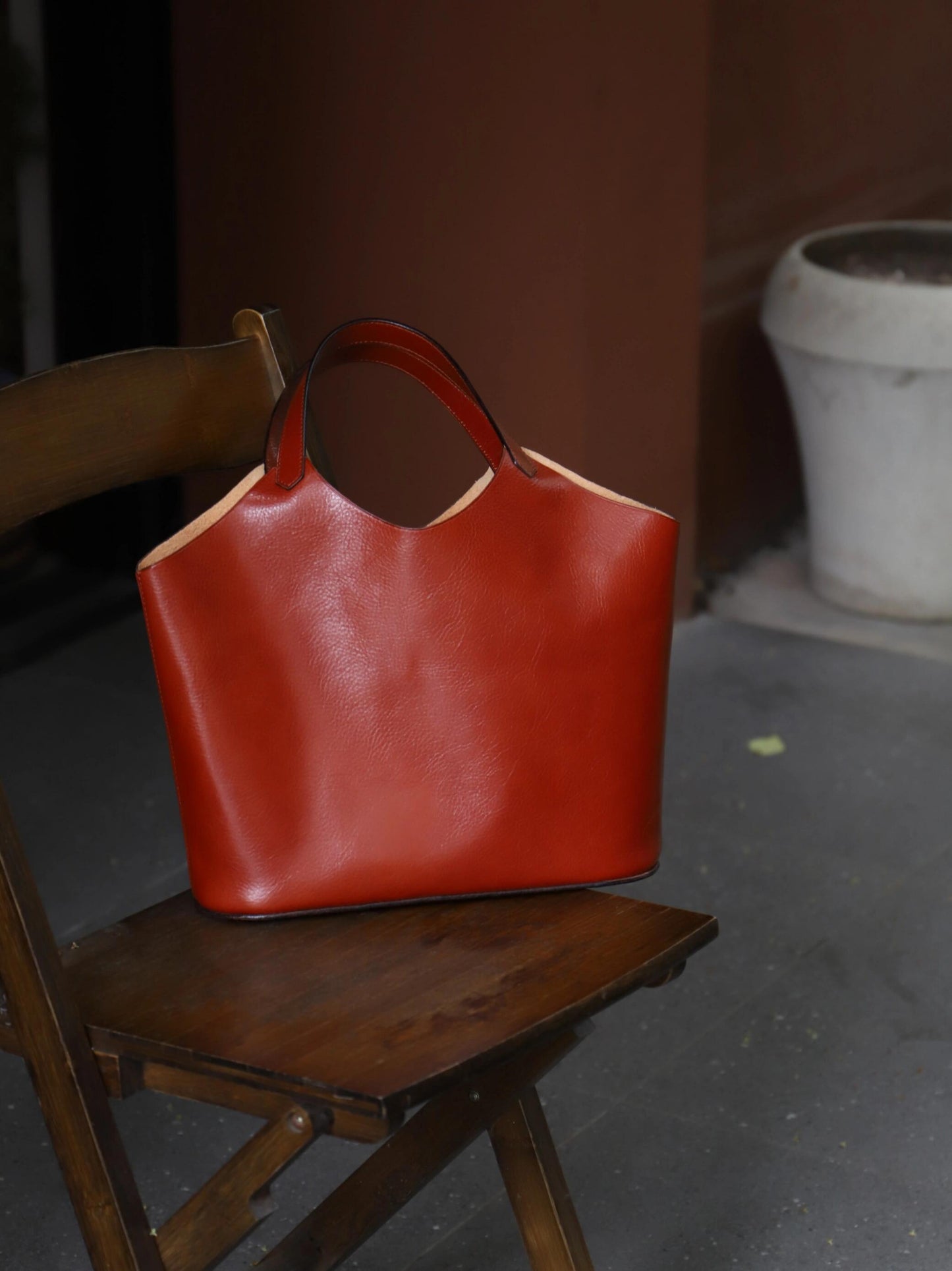 KAKAVY Handcrafted Leather Tote - Quiet Luxury for Everyday Carry detail image 5