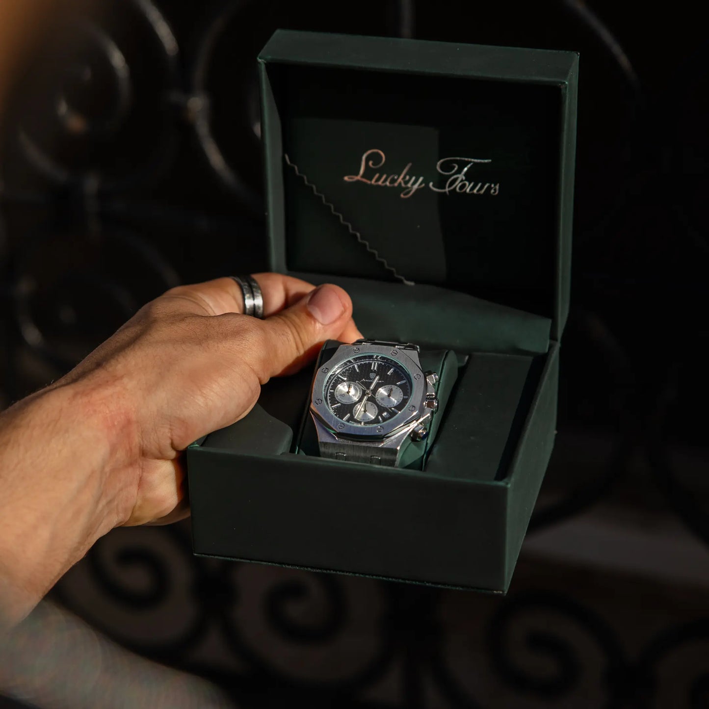 Ylellinen mekaaninen kello® Tourbillon