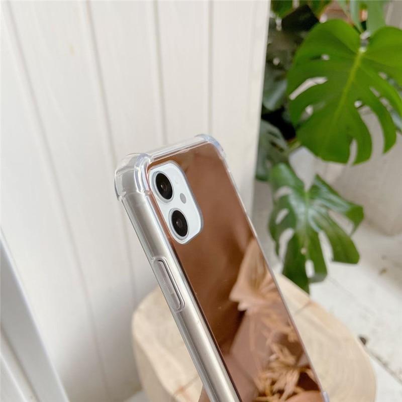 Pouzdro na iPhone se zrcadlovým řetízkem Fashionista