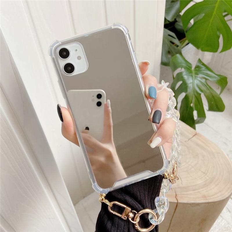 Pouzdro na iPhone se zrcadlovým řetízkem Fashionista